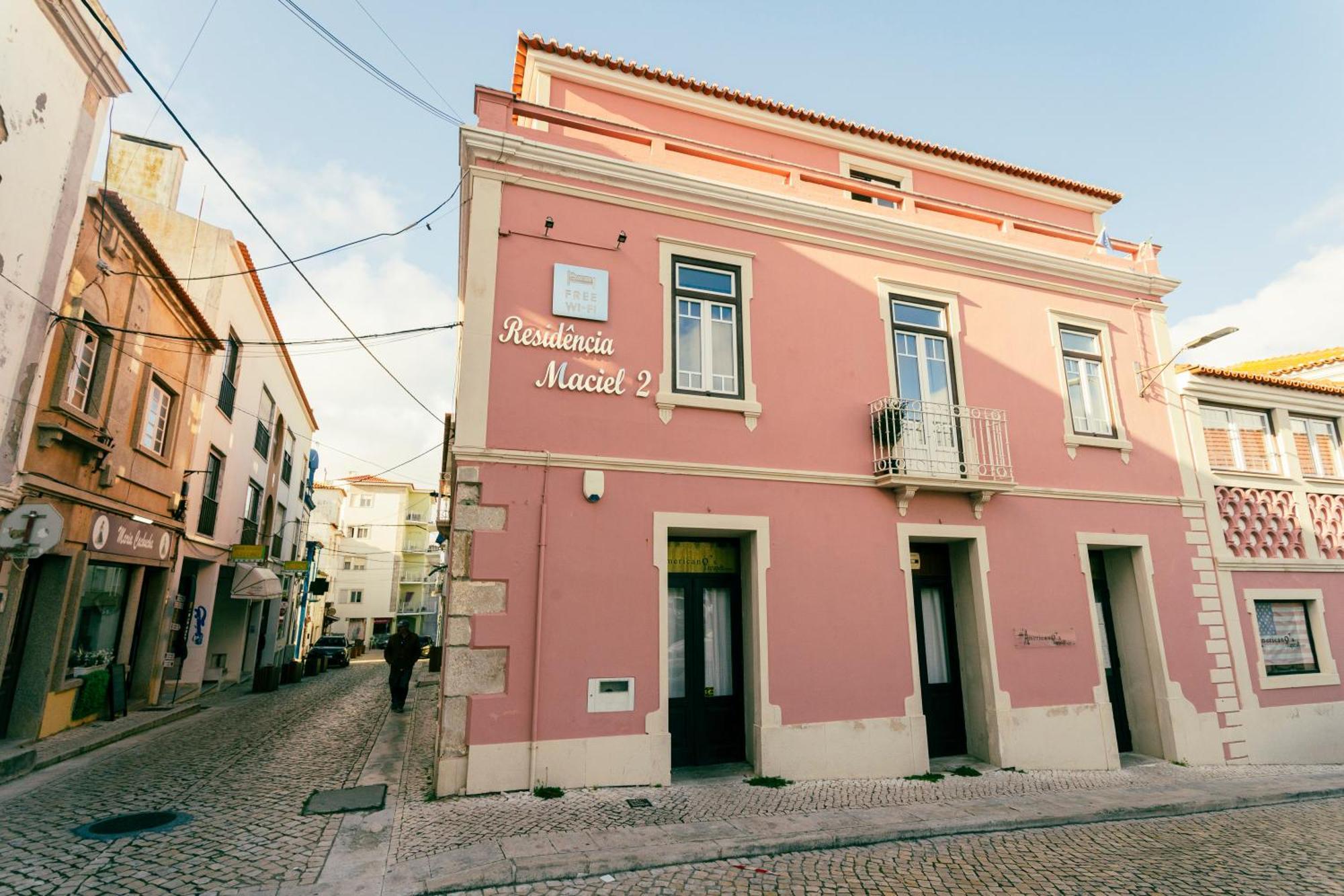 Residencia Maciel Peniche Εξωτερικό φωτογραφία