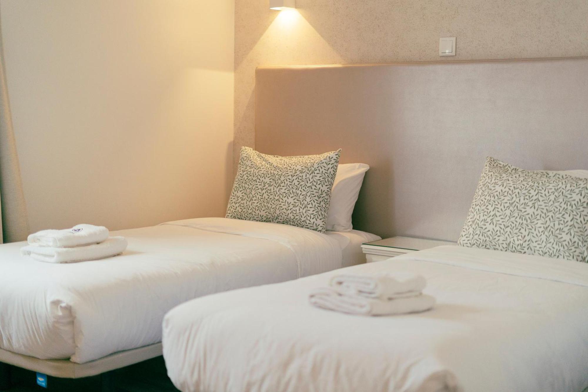 Residencia Maciel Peniche Εξωτερικό φωτογραφία