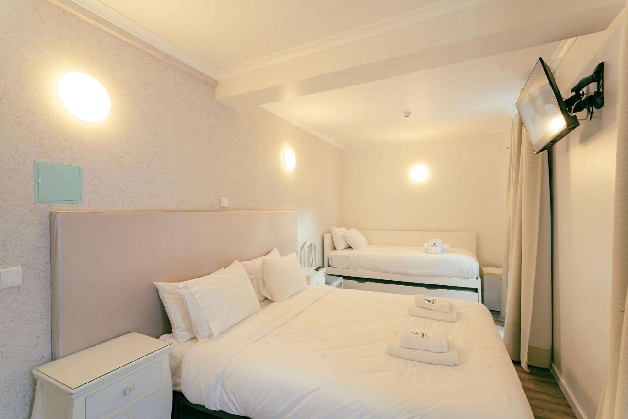 Residencia Maciel Peniche Εξωτερικό φωτογραφία
