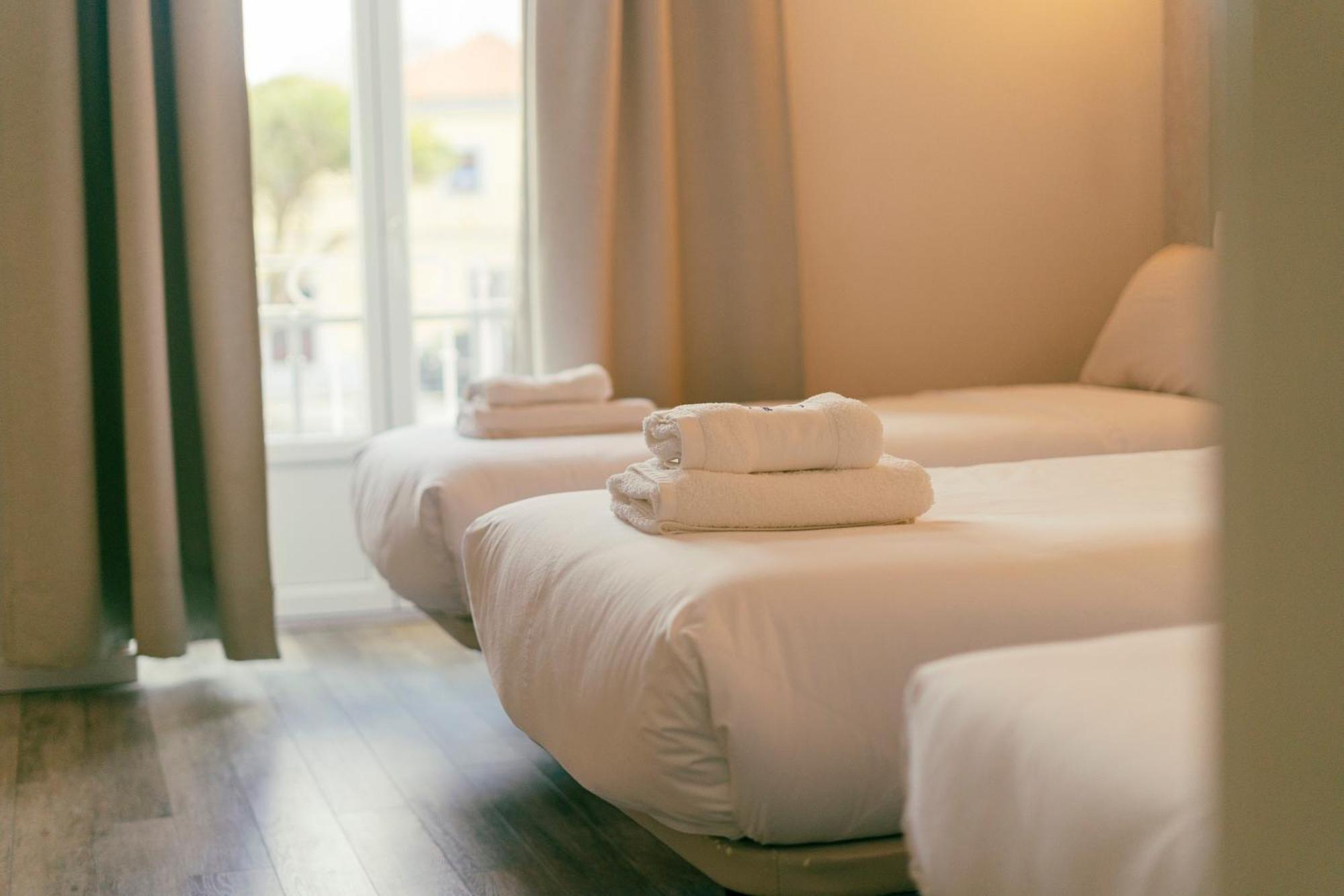 Residencia Maciel Peniche Εξωτερικό φωτογραφία