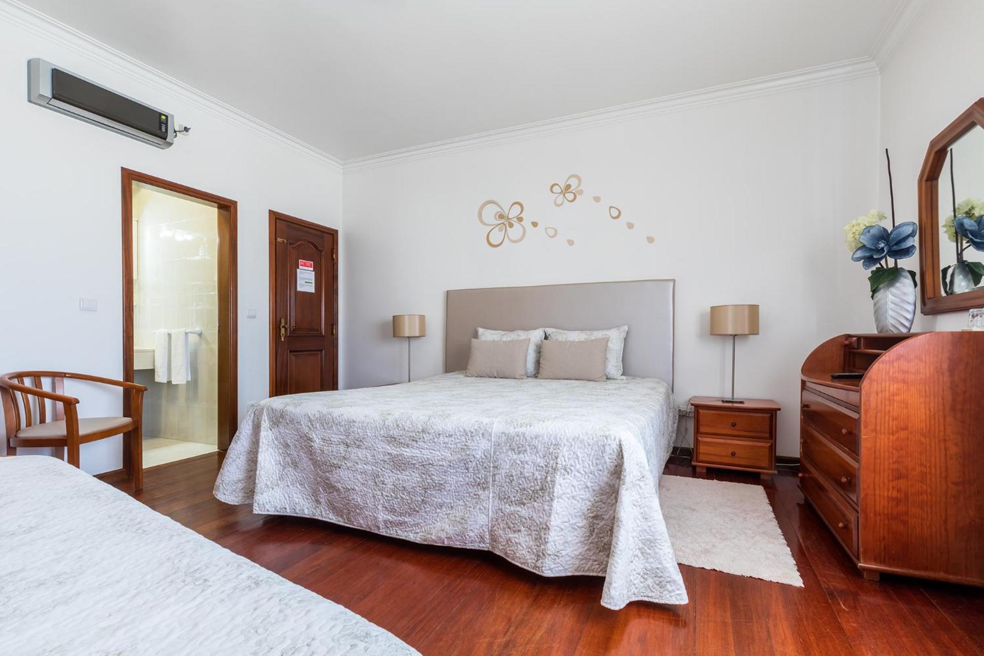 Residencia Maciel Peniche Εξωτερικό φωτογραφία
