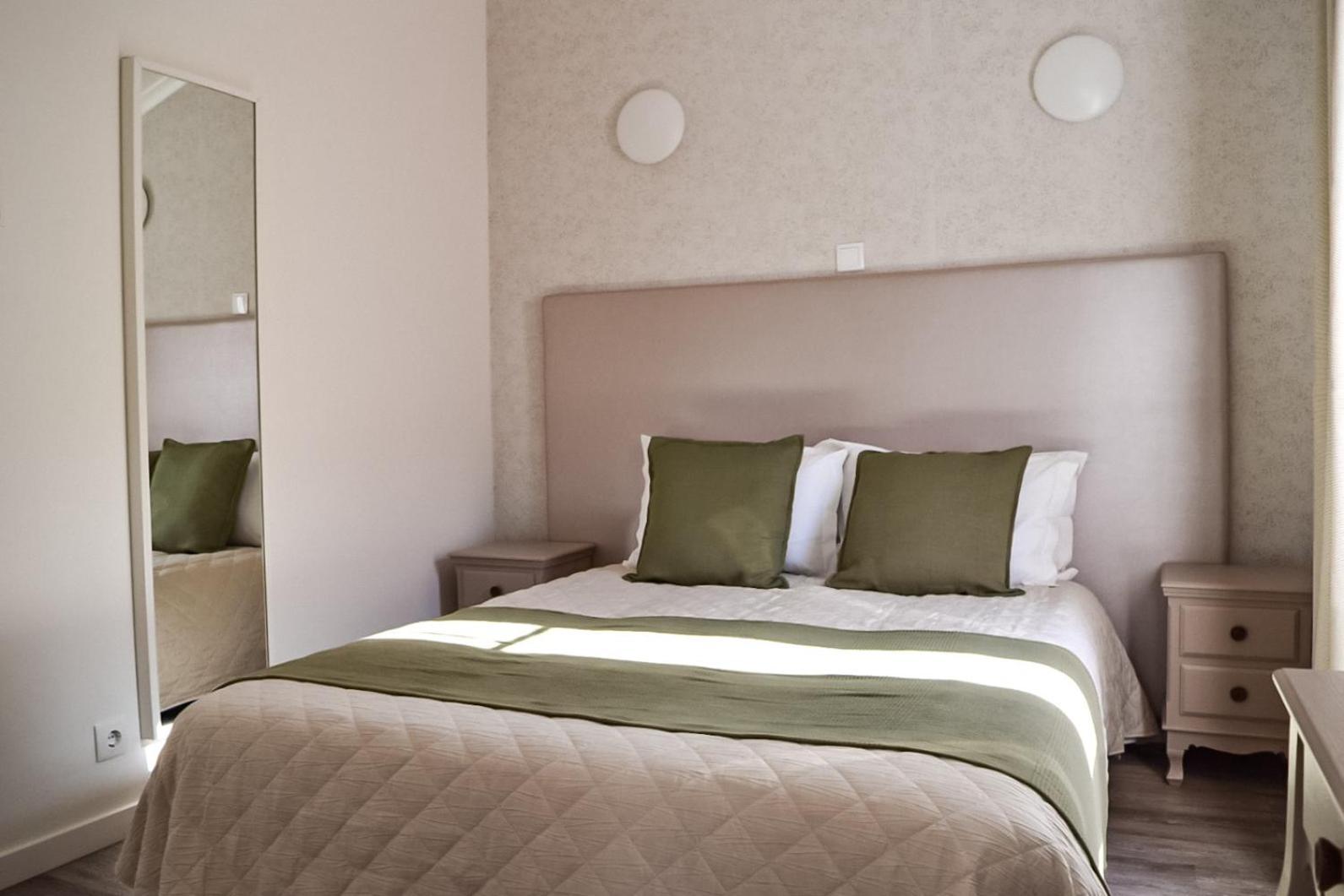 Residencia Maciel Peniche Εξωτερικό φωτογραφία