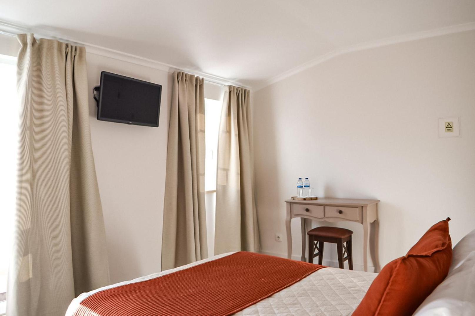 Residencia Maciel Peniche Εξωτερικό φωτογραφία