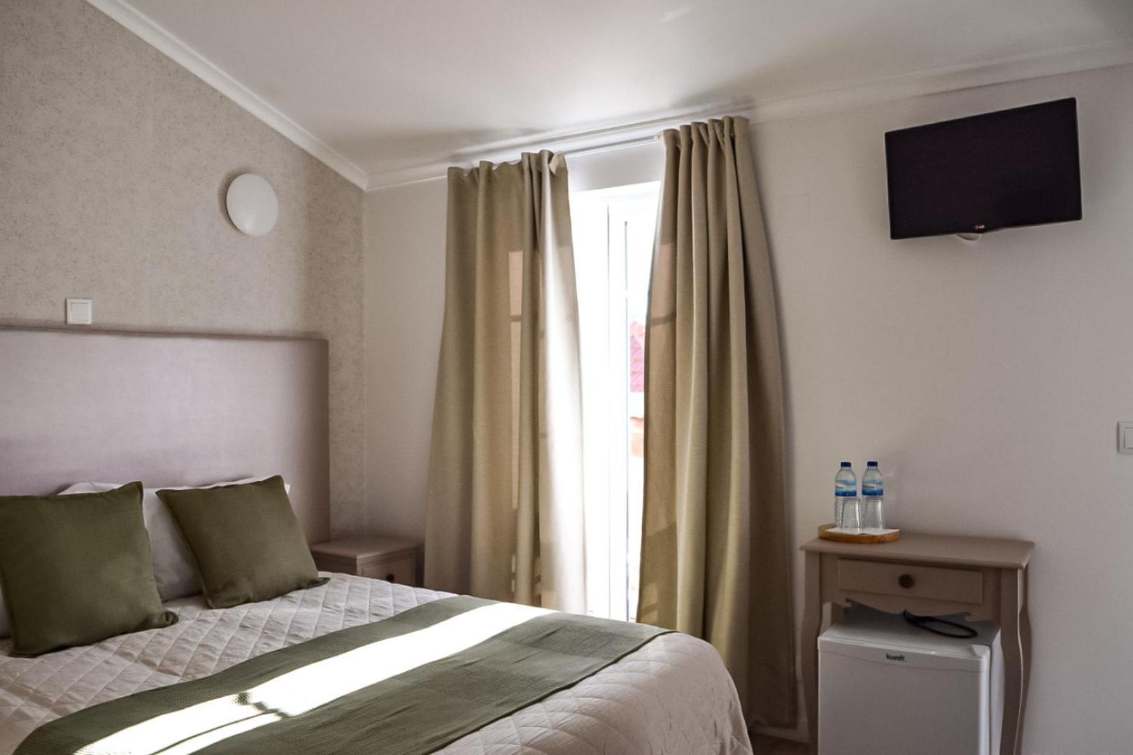 Residencia Maciel Peniche Εξωτερικό φωτογραφία