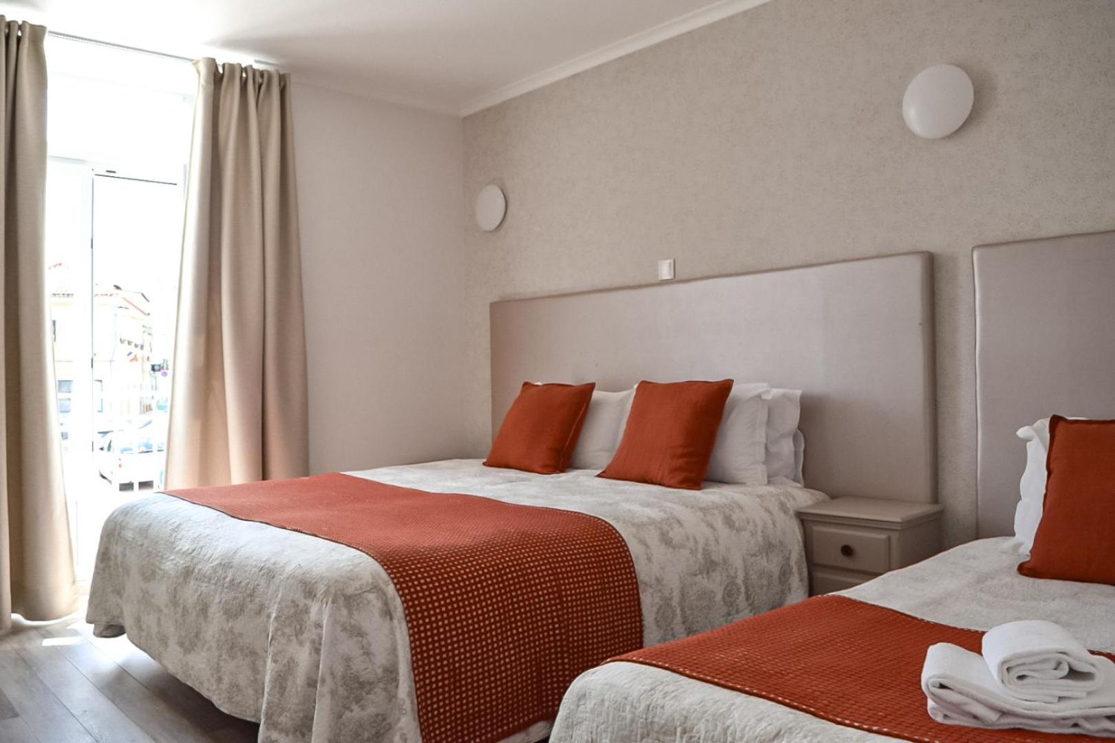 Residencia Maciel Peniche Εξωτερικό φωτογραφία