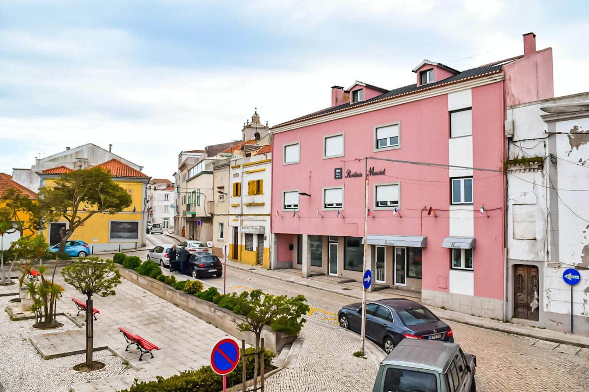 Residencia Maciel Peniche Εξωτερικό φωτογραφία