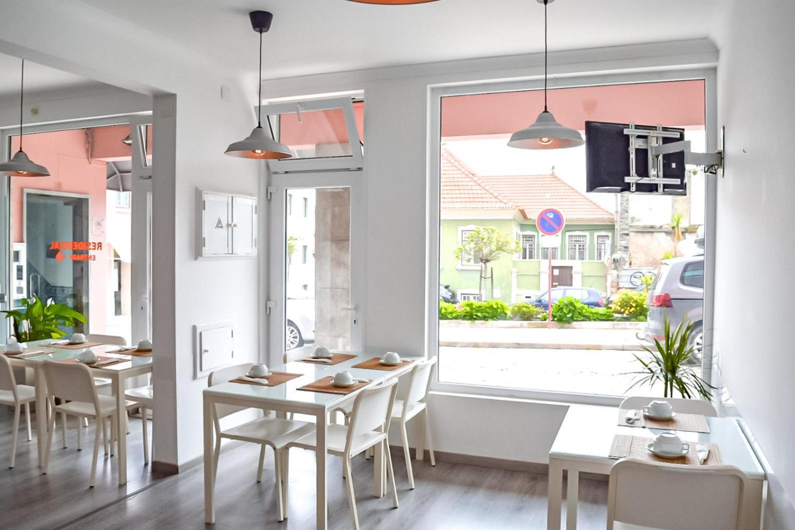 Residencia Maciel Peniche Εξωτερικό φωτογραφία